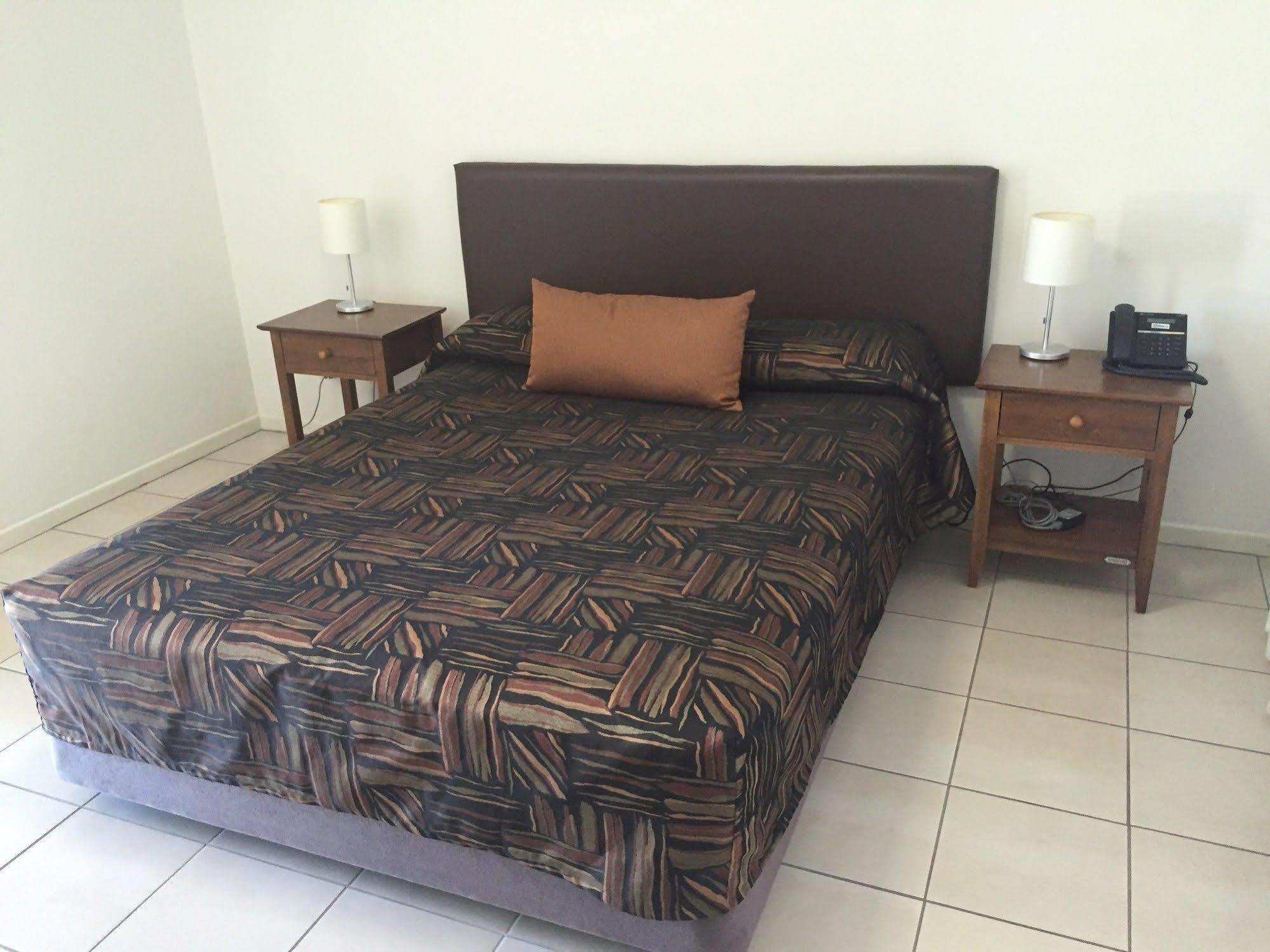 Swag Motel Middlemount Экстерьер фото